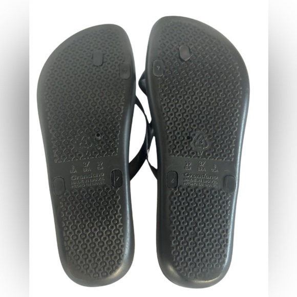 Ipanema Black Swarovski Crystal Studded Women's Sandals - Picture 5 of 8